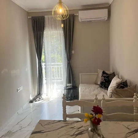 Kalis Apartment Agia Triada  Exterior photo